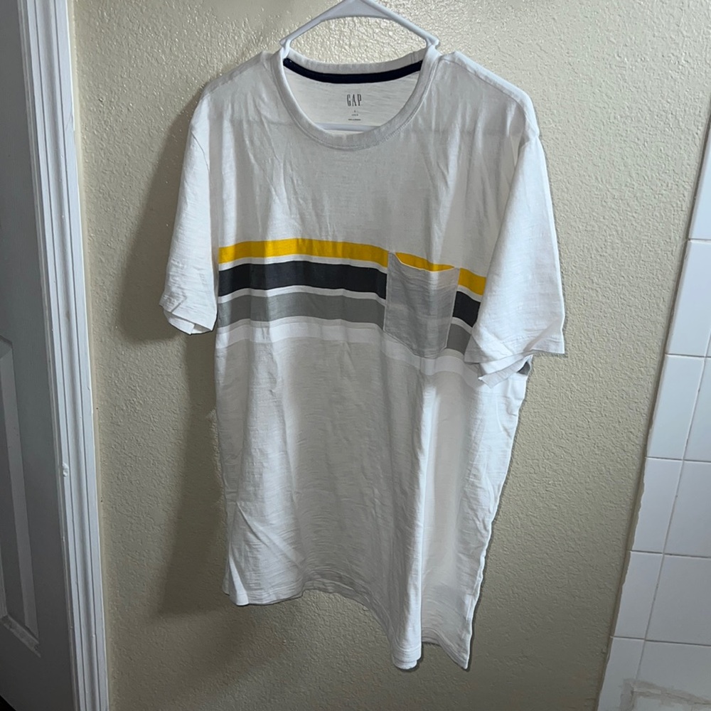 L White with Yellow/Grey Stripe in the middle GAP T-shirt